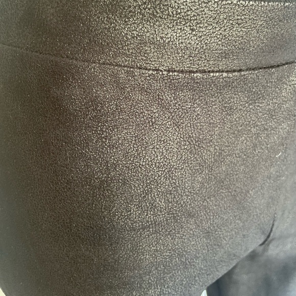 Textured faux leather leggings - Picture 6 of 7